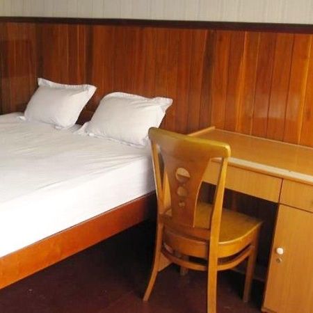 Floating Hotel เจิวด๊ก ภายนอก รูปภาพ